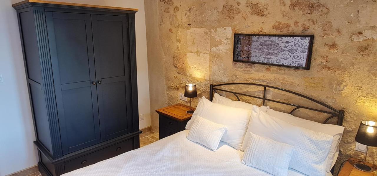 Dom Peyreton Prestige Cottages Set In A Charming Wine Property Villegouge 外观 照片