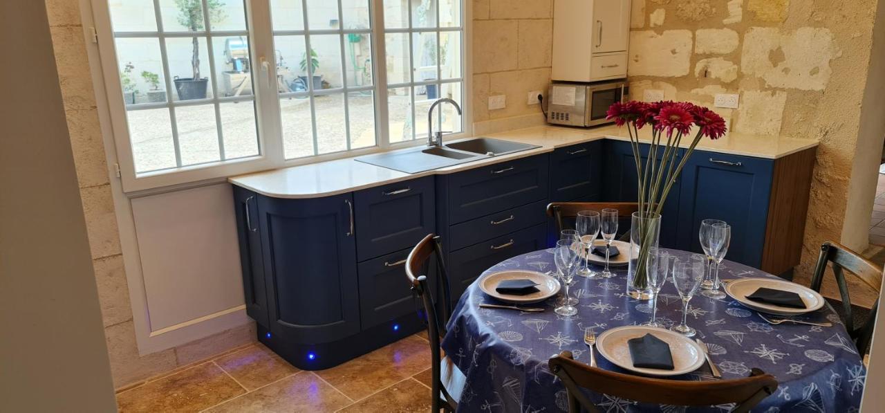 Dom Peyreton Prestige Cottages Set In A Charming Wine Property Villegouge 外观 照片