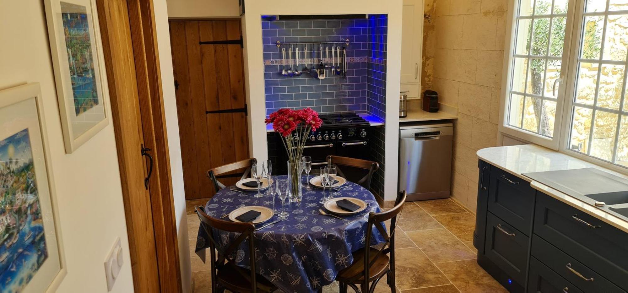 Dom Peyreton Prestige Cottages Set In A Charming Wine Property Villegouge 外观 照片