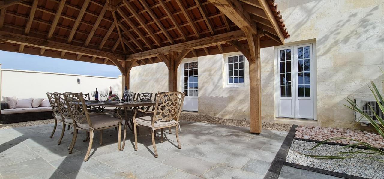 Dom Peyreton Prestige Cottages Set In A Charming Wine Property Villegouge 外观 照片