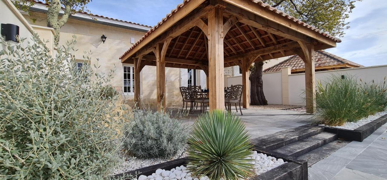 Dom Peyreton Prestige Cottages Set In A Charming Wine Property Villegouge 外观 照片