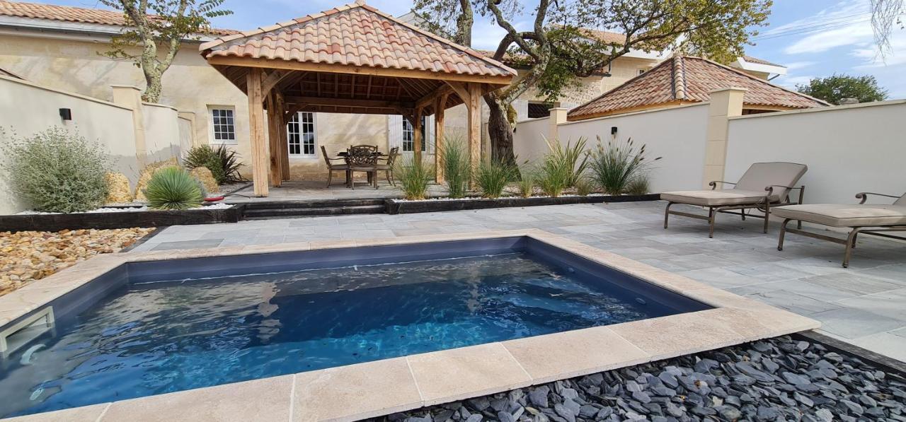 Dom Peyreton Prestige Cottages Set In A Charming Wine Property Villegouge 外观 照片